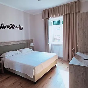  Guest house Station Group - Via Ponte Seveso 18