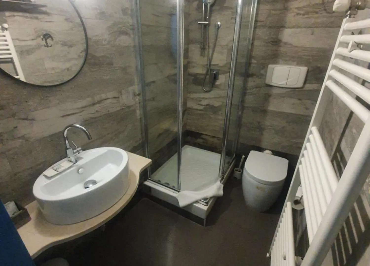 Hotel Sira House Milano 2*,  Italia