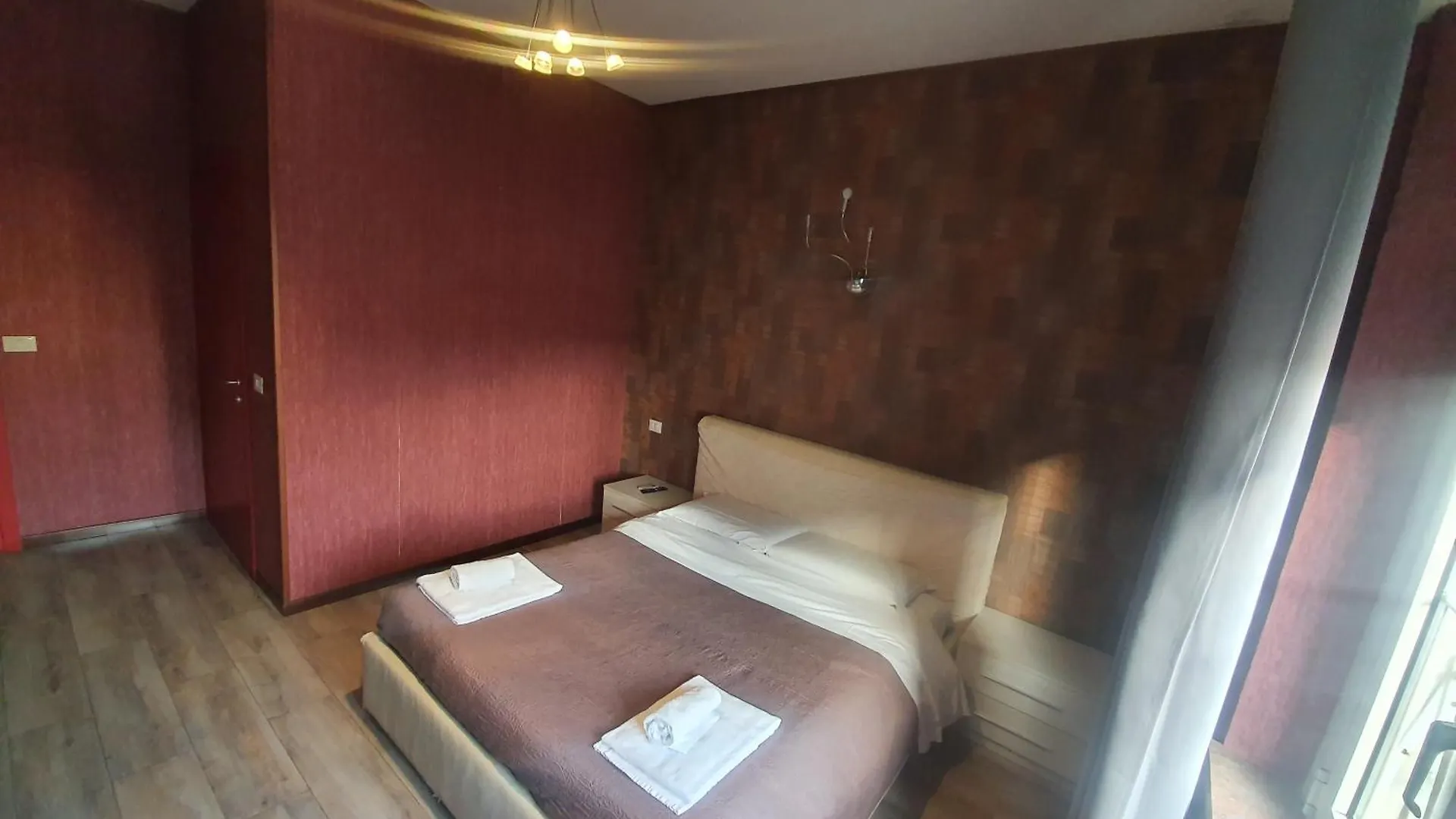 Hotel Sira House Milano 2*,